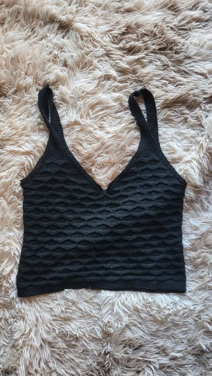 Cropped crochê preto