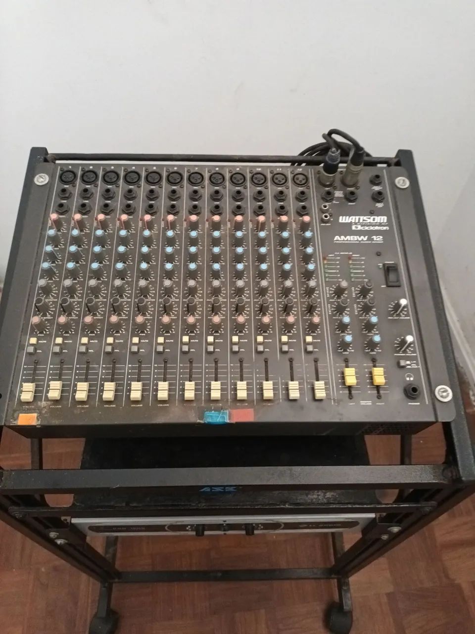 EQUIPAMENTOS DE SOM   R$ 4.000,00