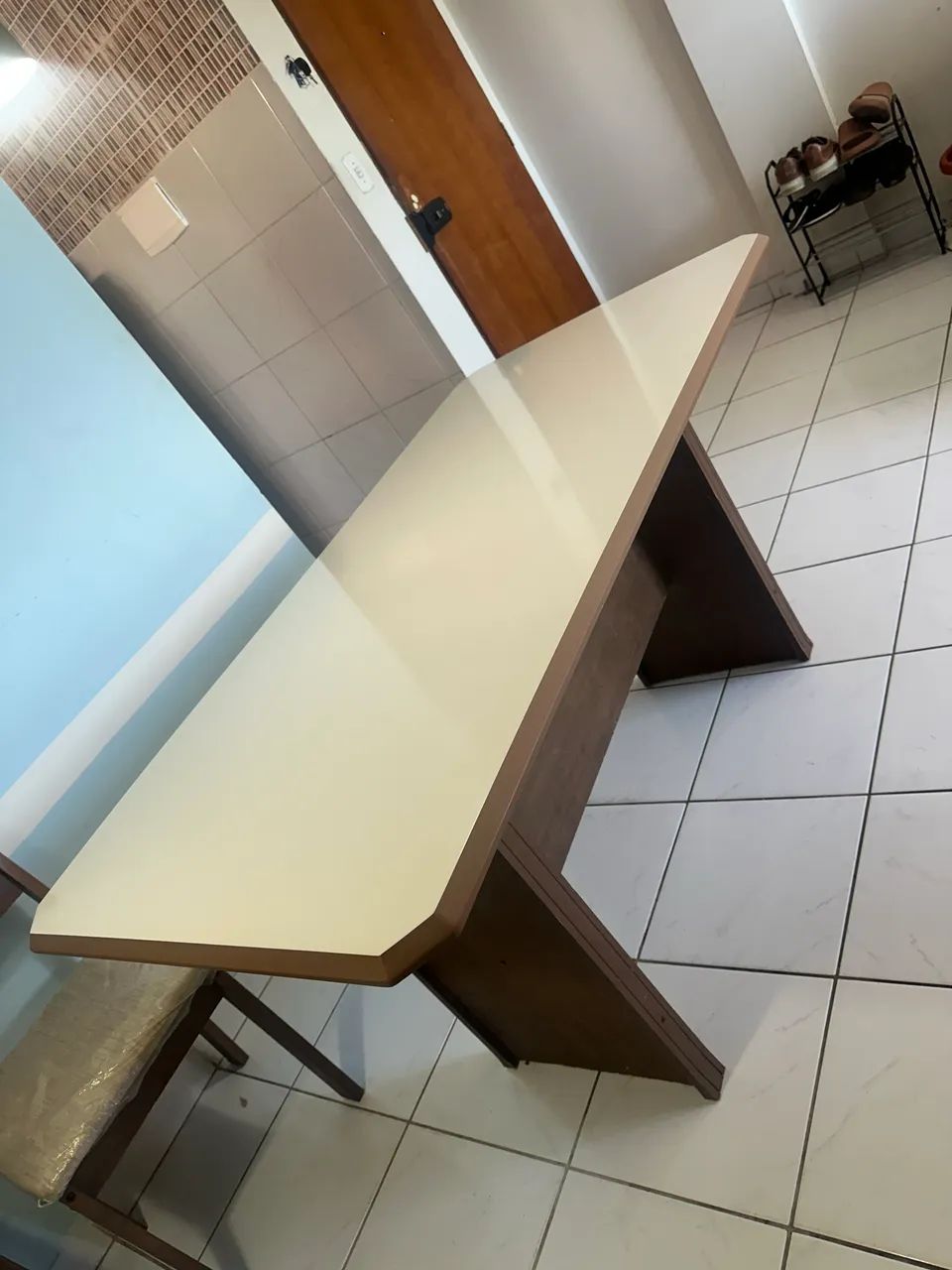 Mesa de jantar 1,50m x 75cm com 4 cadeiras