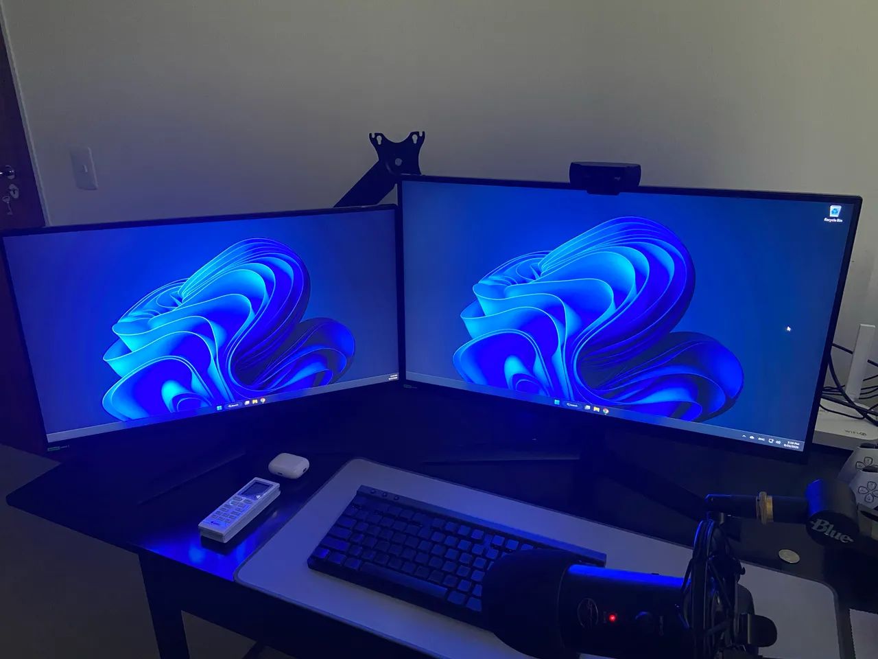 Kit 2 LG Ultragear | 27 e 24 polegadas | 180hz | FHD 1920x1080 | 16:9 | IPS