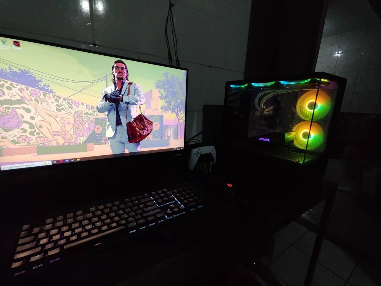 PC GAMER - RX 7600 - R5 5600 - 16GB