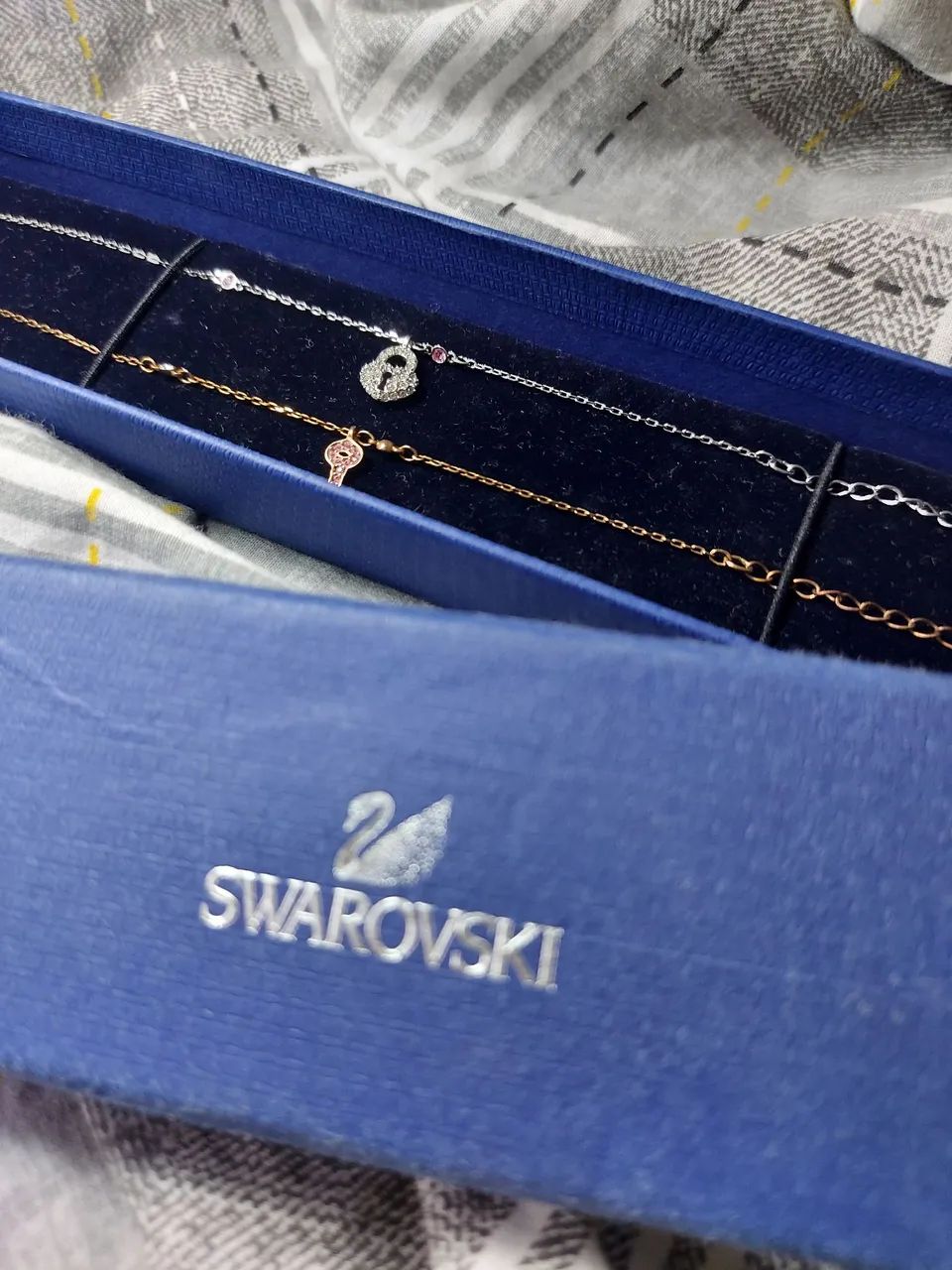 Pulseira Swarovski Chave e Cadeado Prata/Rose - Foto 2