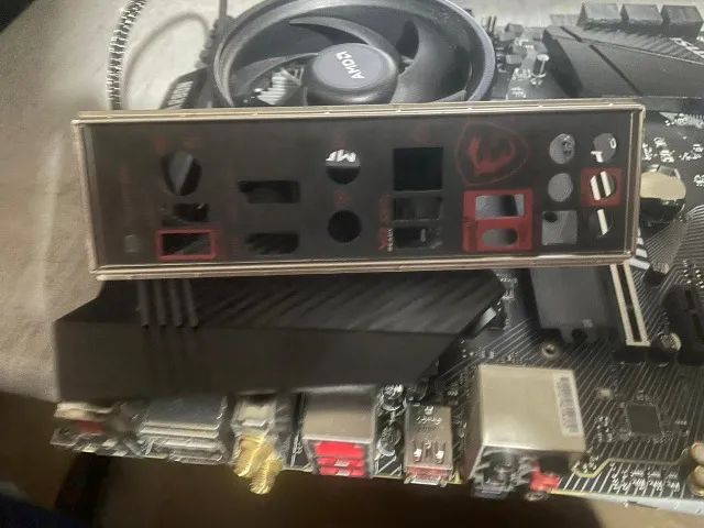 Placa Mae MSI CORE BOOST CARBON MAX - Foto 3