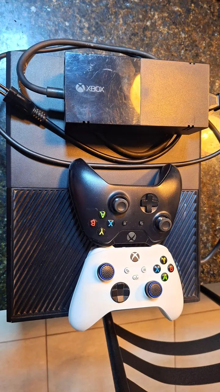 Xbox One 500GB 2 Controles - Foto 3