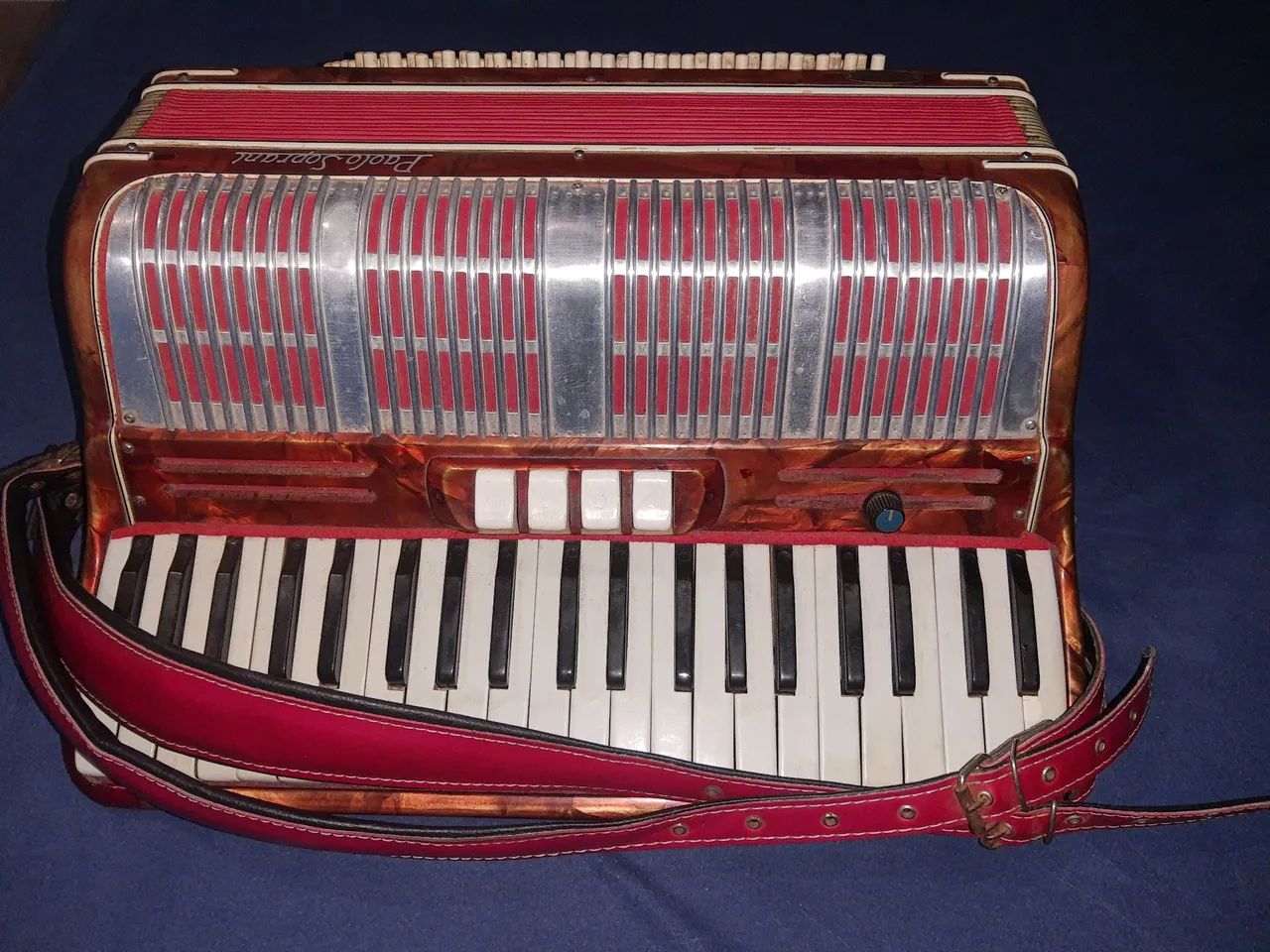 Acordeon Profissional Paolo Soprani, 120 baixos - Foto 2