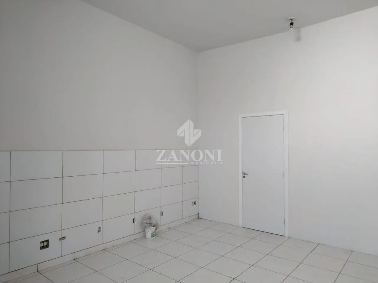 Locação de Comercial / Sala na cidade de Maringá - Foto 5