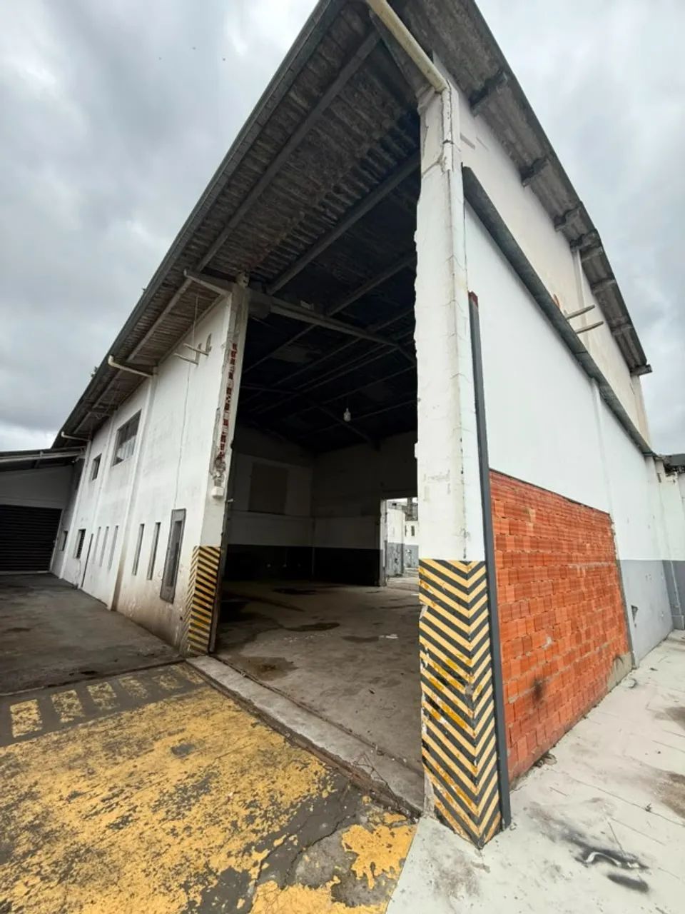 BARRACÃO PRÉ MOLDADO PARA RETIRADA - Foto 2