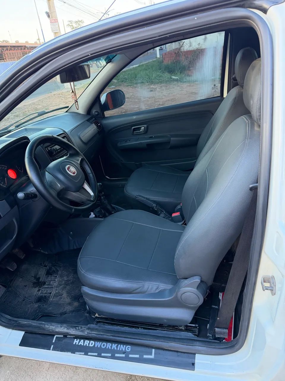 Fiat Strada Working Hard 1.4 Fire Flex 8V CS 2017 - Foto 5
