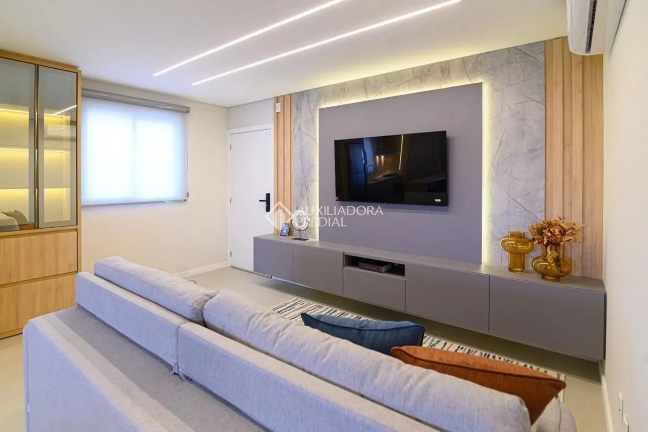 Belo apartamento em Laguna a 2 quadras do mar.
