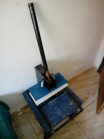 Maquina de fazer chinela