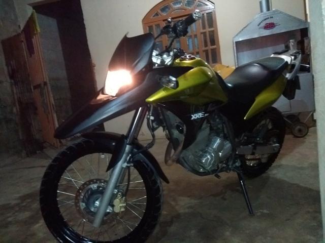 Vendo ou troco por moto ou carro do meu interesse mais quero volta ou coisa na outra