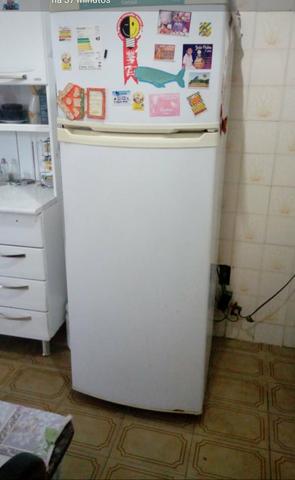 Geladeira cônsul 360 litros