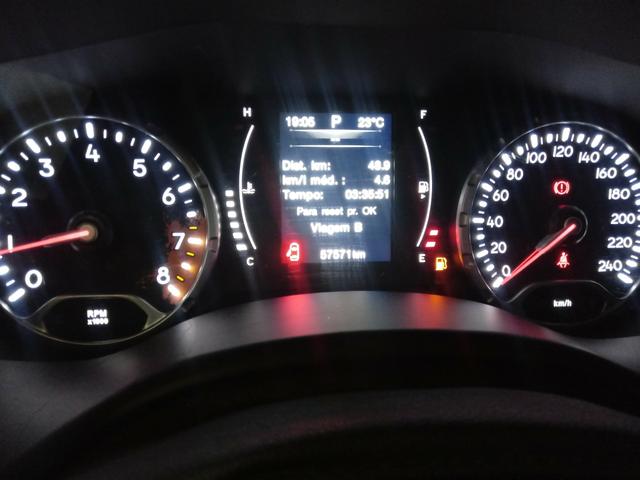 Renegade lgtude at 1.8 16/16 57000km R$63.990 - Foto 7
