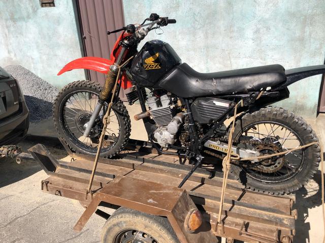 Moto de trilha xlx com motor de xre 300 + carrentinha - Foto 2