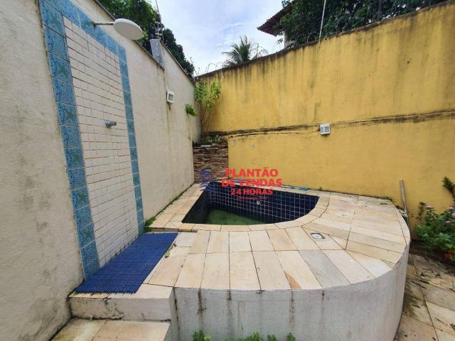 Apartamento térreo com área privativa, piscina e churrasqueira 3 quartos