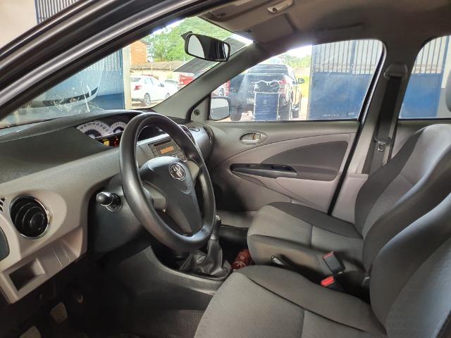 Etios Sedan XLS impecável - Foto 14