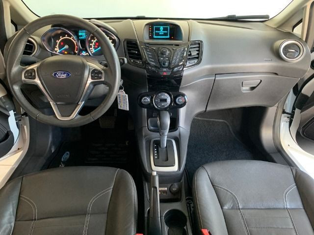 Ford Fiesta Hatch Titanium 1.6 automático 2015, apenas 45.000km, Único dono - Foto 9