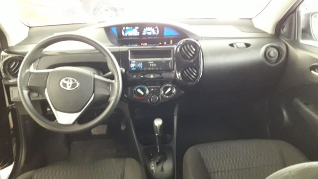 Etios Seda Automatico 2020 - Foto 10