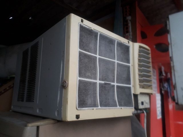 Ar acondicionado 12.000 BTU gelando
