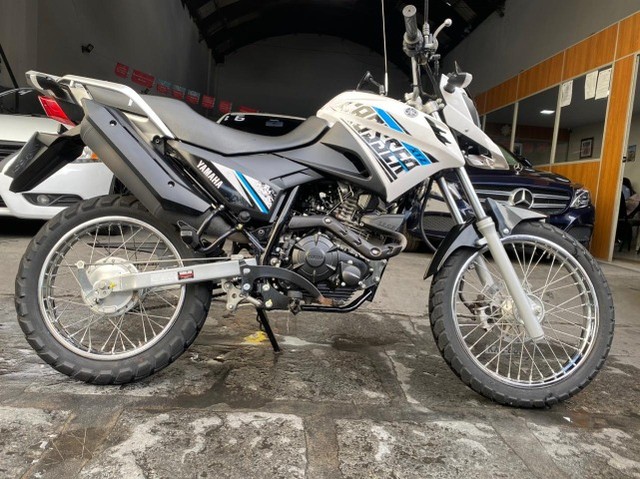 YAMAHA CROSSER S 150 C/ APENAS 8400 KM! TROCO / FINANCIO / PARCELO NO CARTÃO!