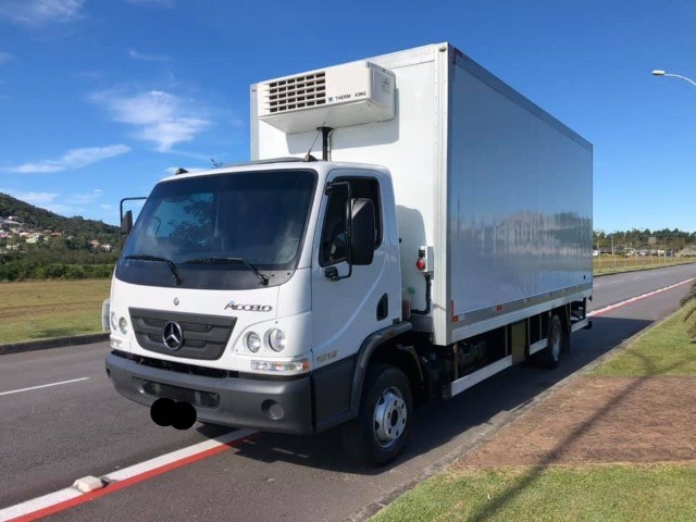MB ACCELO 1016 REFRIGERADO 2019