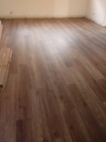 Mão de obra especializada em piso vinilico e laminado - Foto 4