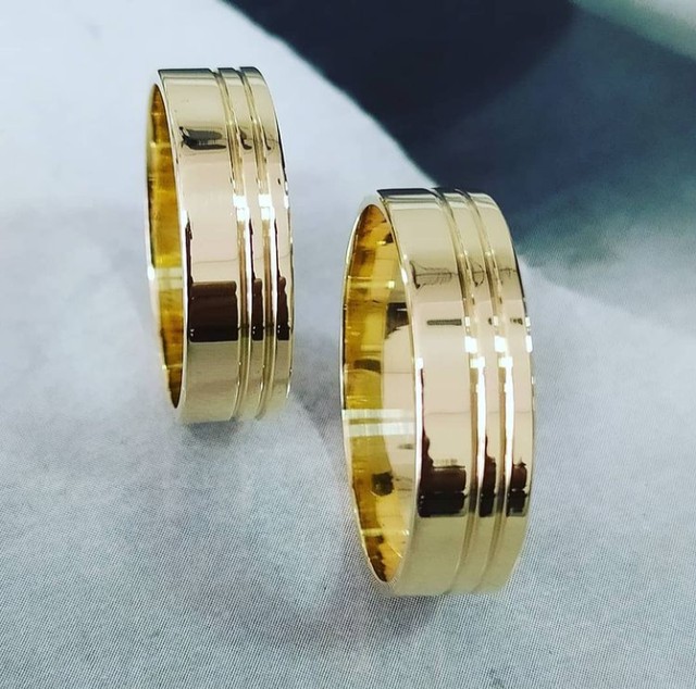 Aliança de moeda antiga legítima com uma pedra de zircônia  - Foto 2