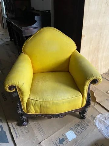 Poltrona Em Jacarandá Est Luis Xv Estofada