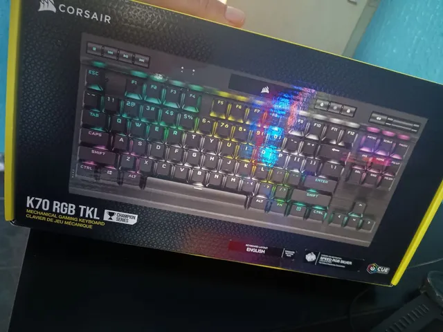 Corsair Teclado mecânico para jogos K70 RGB TKL CHAMPION SERIES