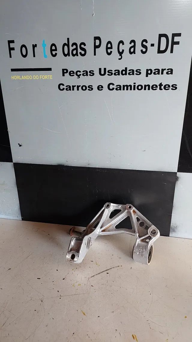 ルーク MARK43 1/43 トヨタ ランドクルーザー (JA300W) ZX ダークレッドマイカ ミニカー