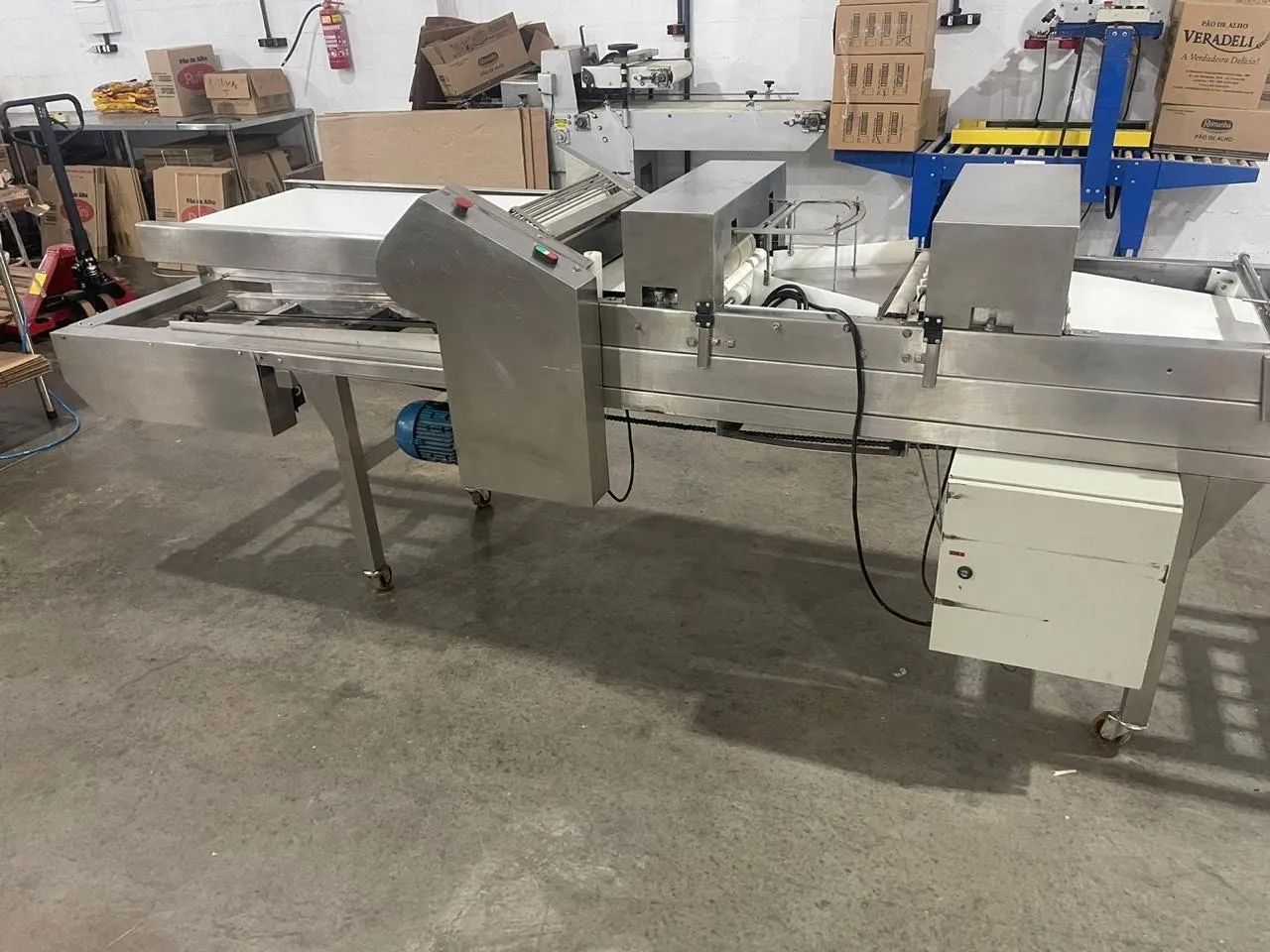 Máquina de bisnaguinha 