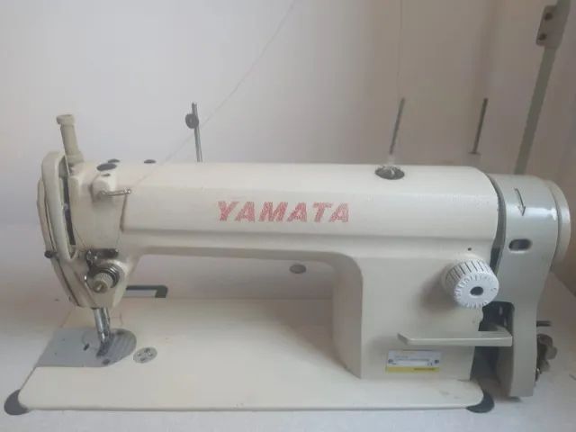 Máquina Industrial Reta Yamata