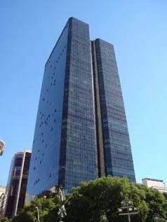 Andares e Salas no Centro