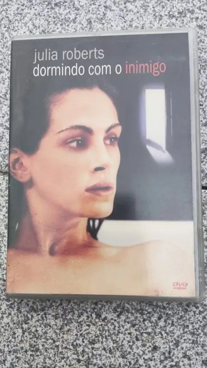 Dormingo com o Inimigo (Julia Roberts)