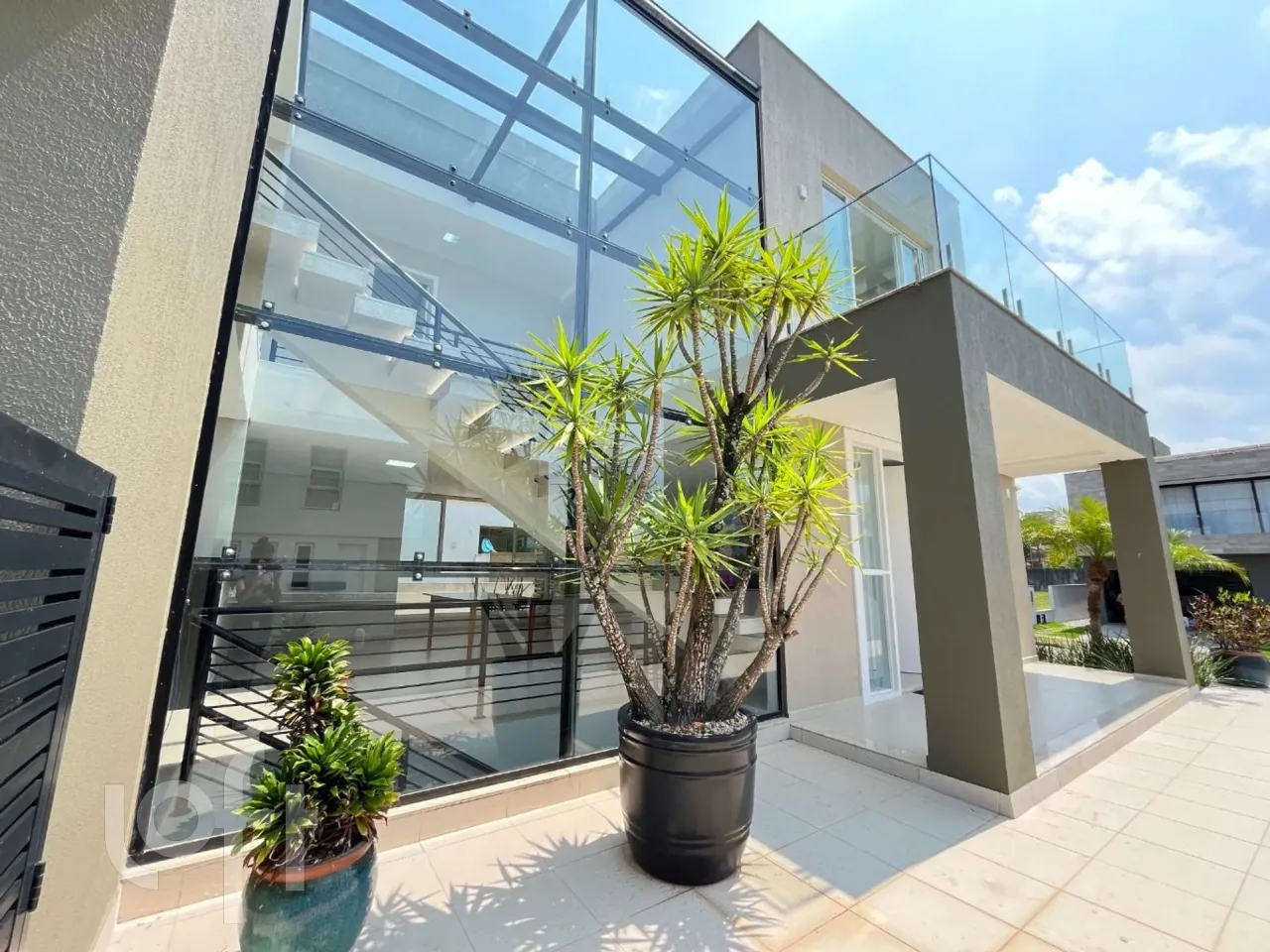 Casa à venda em Morro das Pedras com 400 m², 5 qua