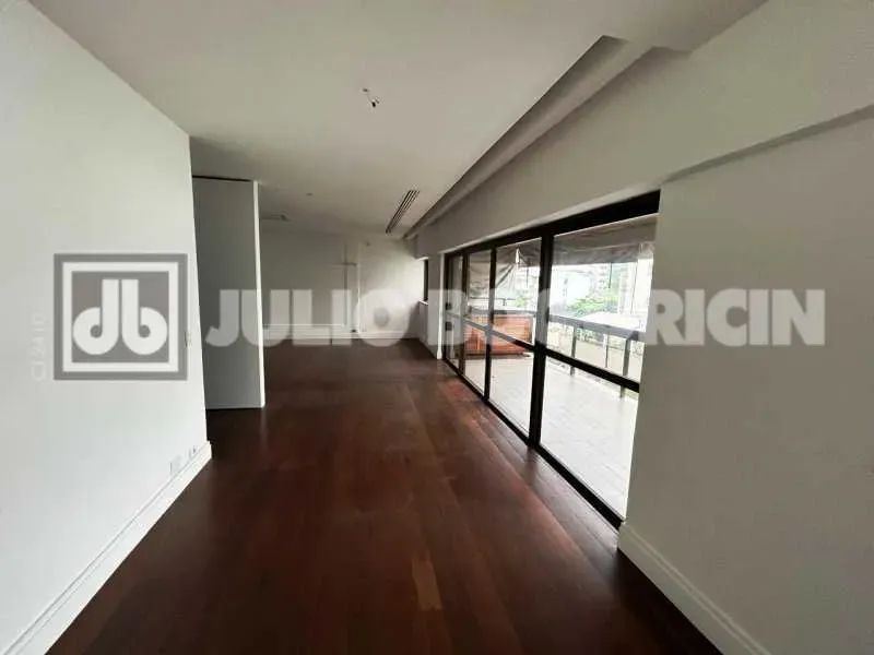 Venda - Julio Bogoricin - Leblon - 230m² - Varandão - 4 Quartos(2suites) - 3 Vagas - Foto 9