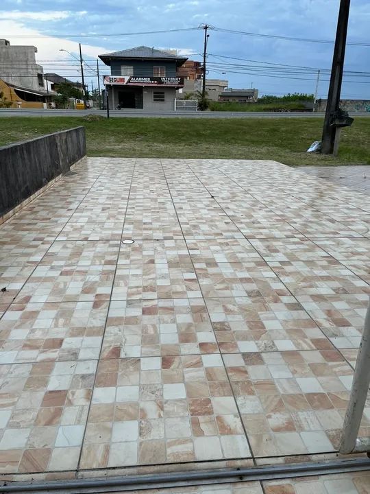 Casa com piscina há 100 mts do mar em Matinhos  - Foto 2