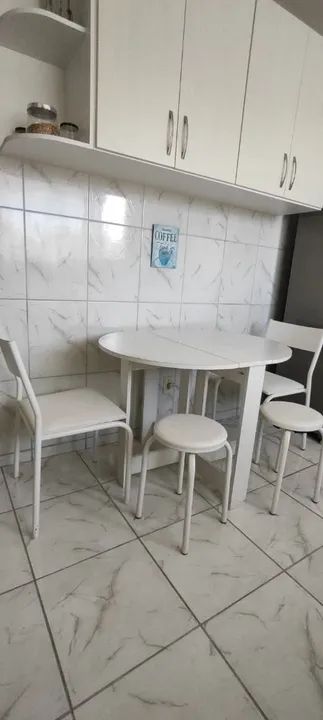 Conjunto mesa dobrável e 4 cadeiras - Foto 4