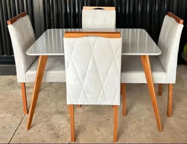 Mesa de jantar 4 lugares 
