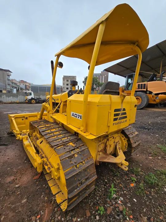 Trator de Esteira Fiatallis AD7B - R$79.990,00 - Foto 5