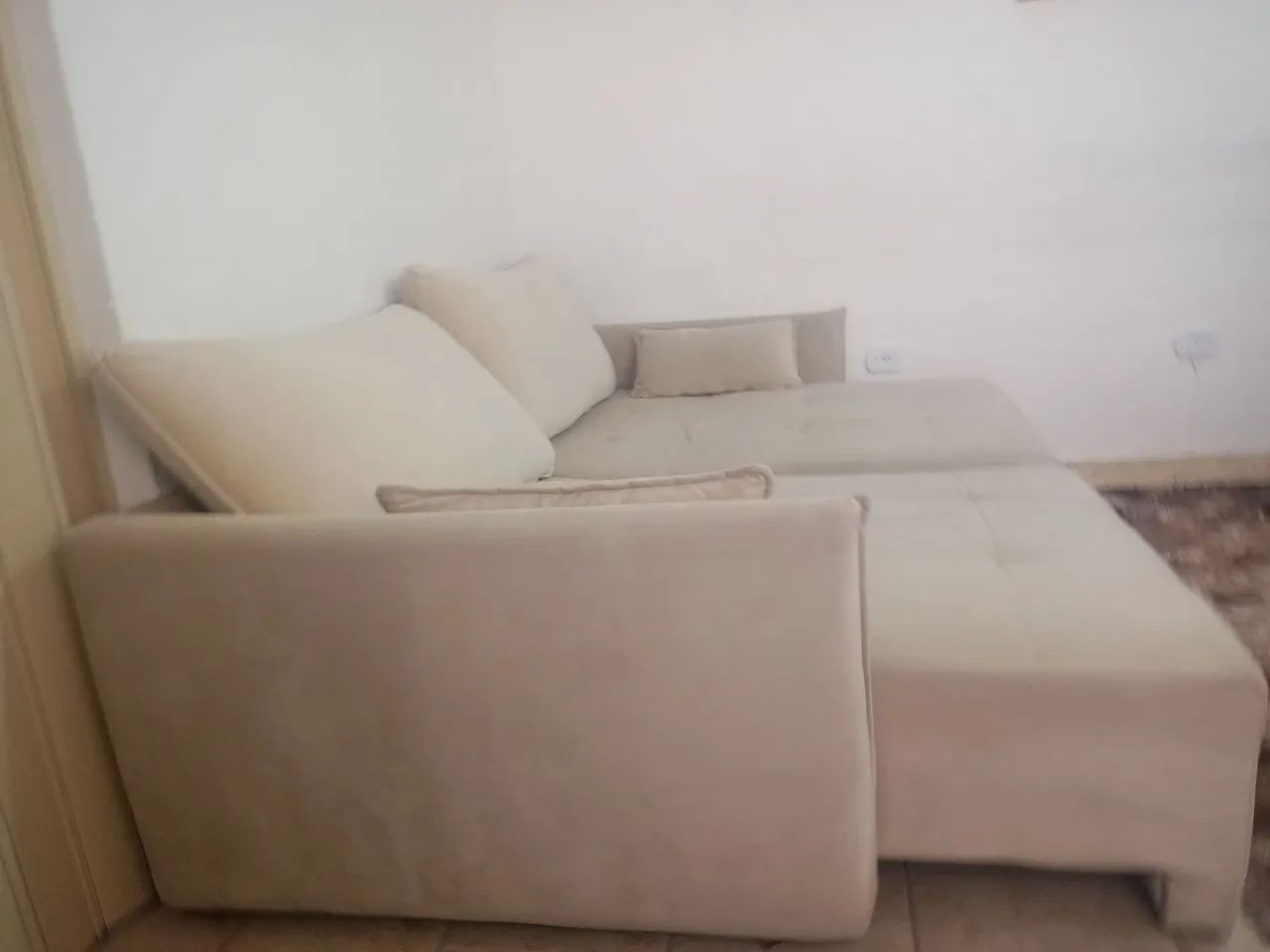 Sofá retratil zero caixa cor Nude. - Foto 4