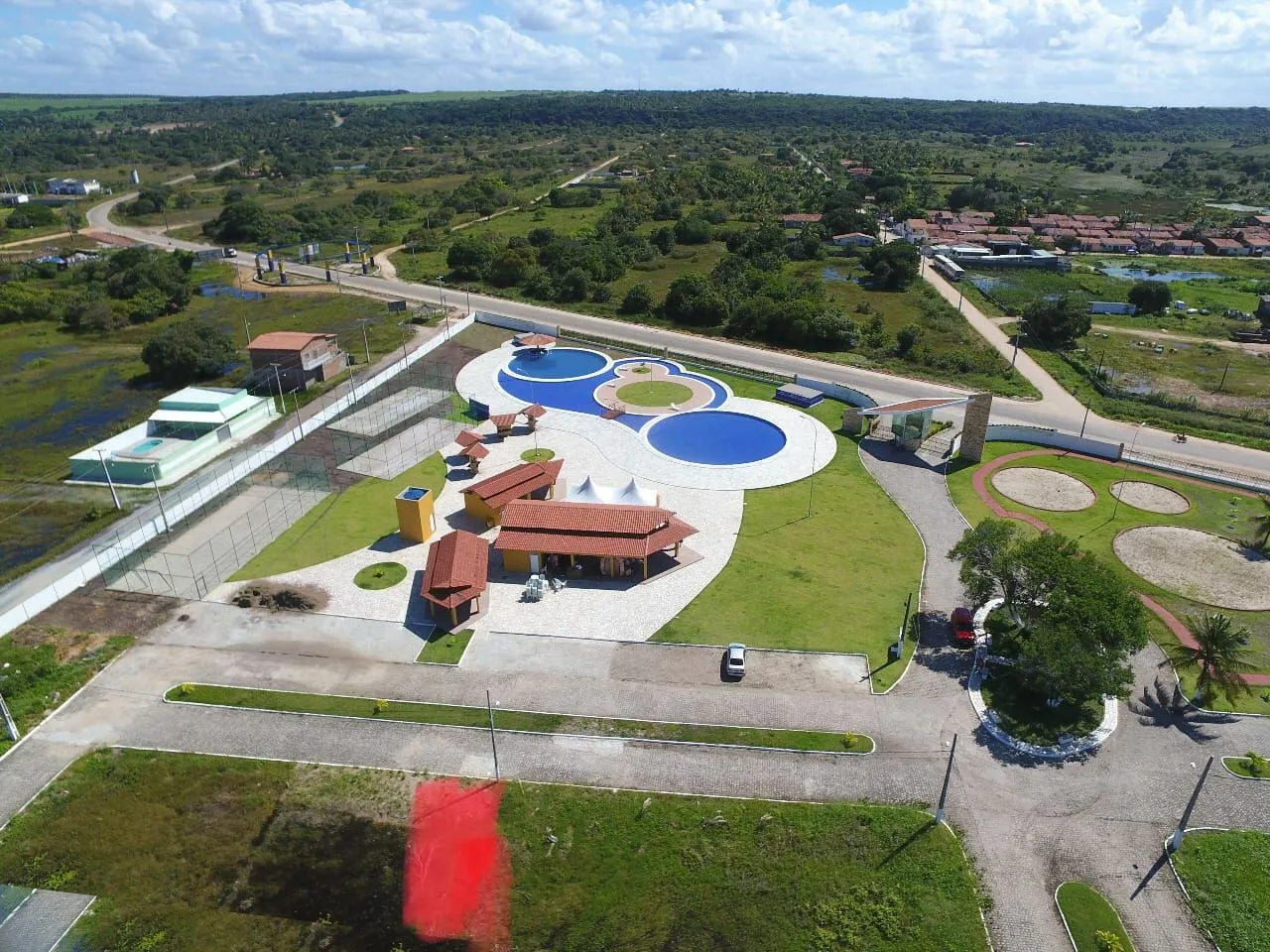 Terreno 15x31 em Condomínio Fechado