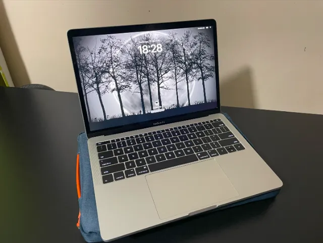 MacBook Pro 13" 16GB 512GB SSD