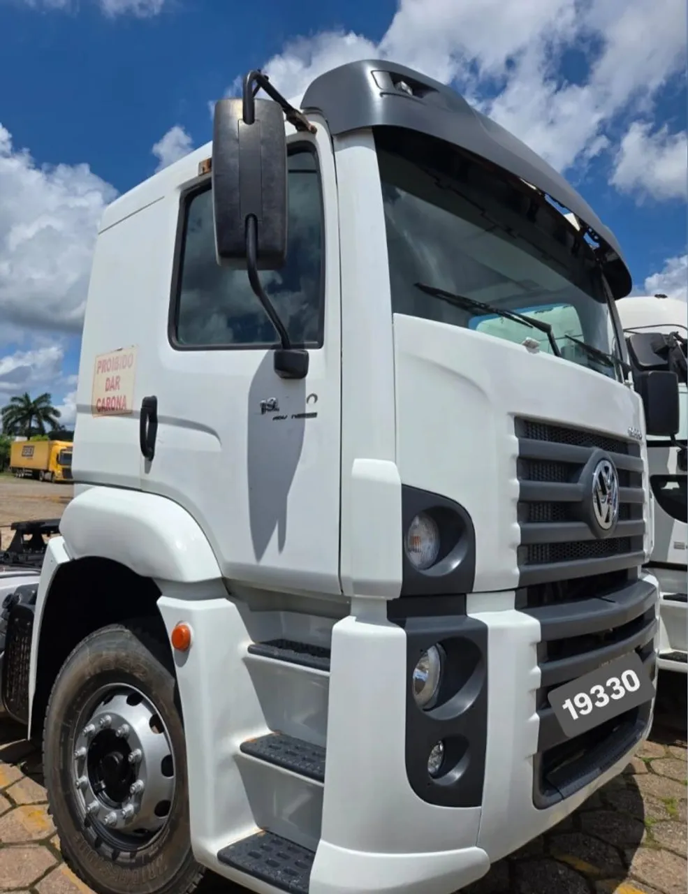 VW 19330 ANO 2013/14 4 X 2 NO CHASSI