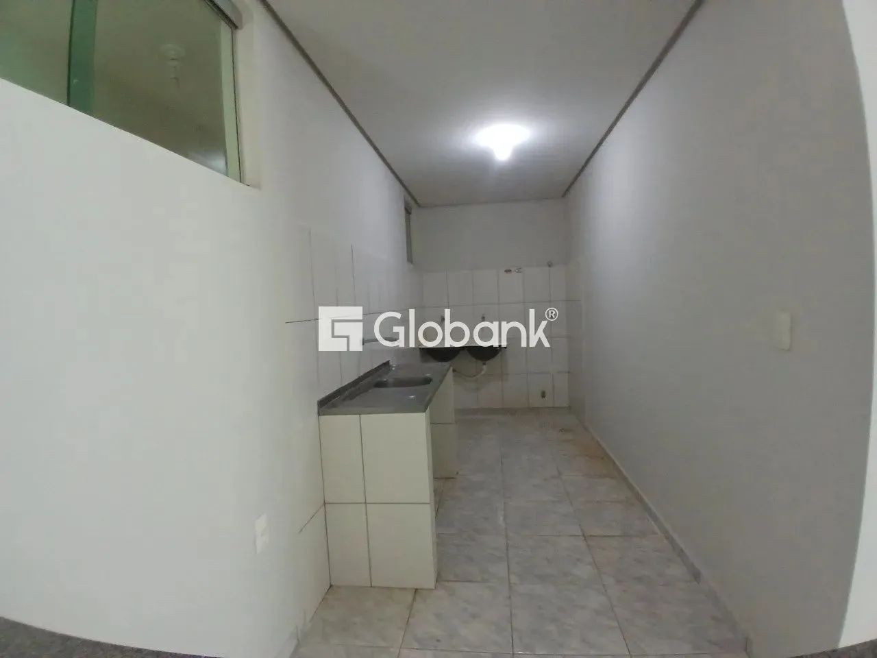 Kitnete para alugar no bairro Melo com 45m², 1 quarto(s) e 1 vaga de garagem. - Foto 4