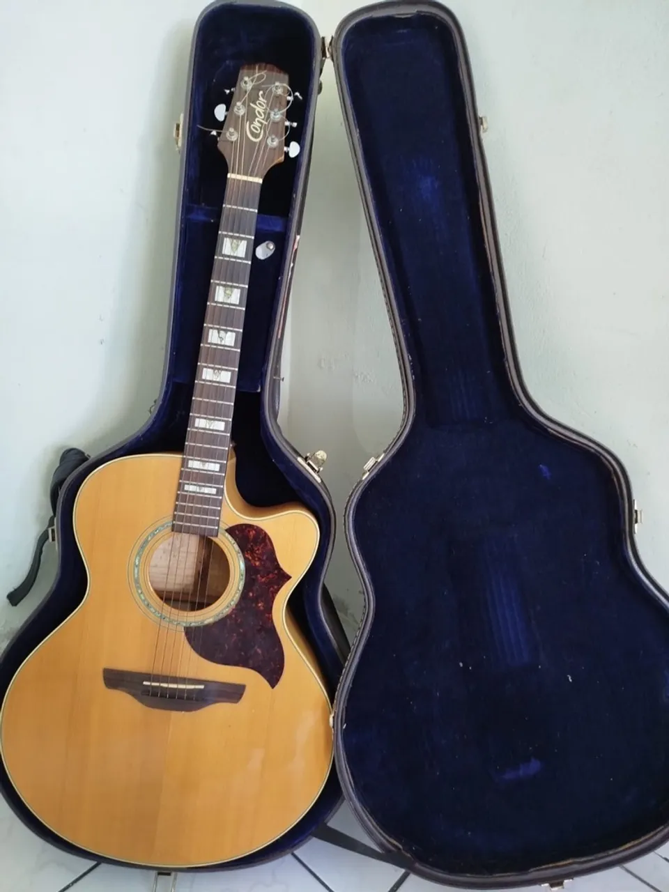 Violão Condor CJ1370-CE coreano com tampo maciço, acompanha case