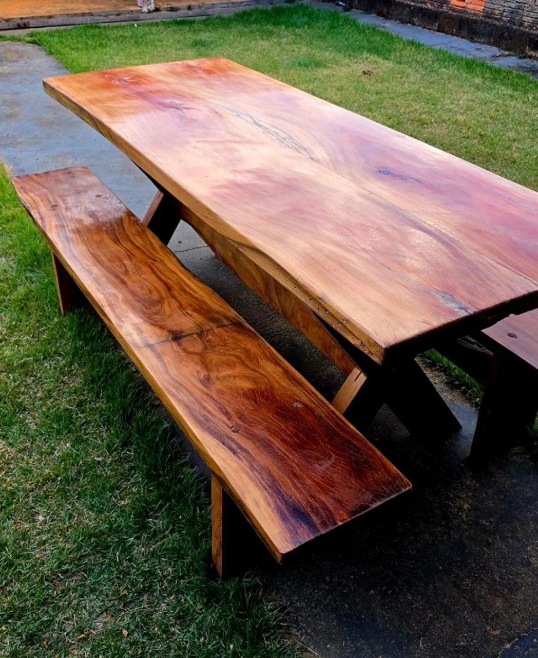 Mesa Rústica de Sucupira 2mts com bancos - Foto 2