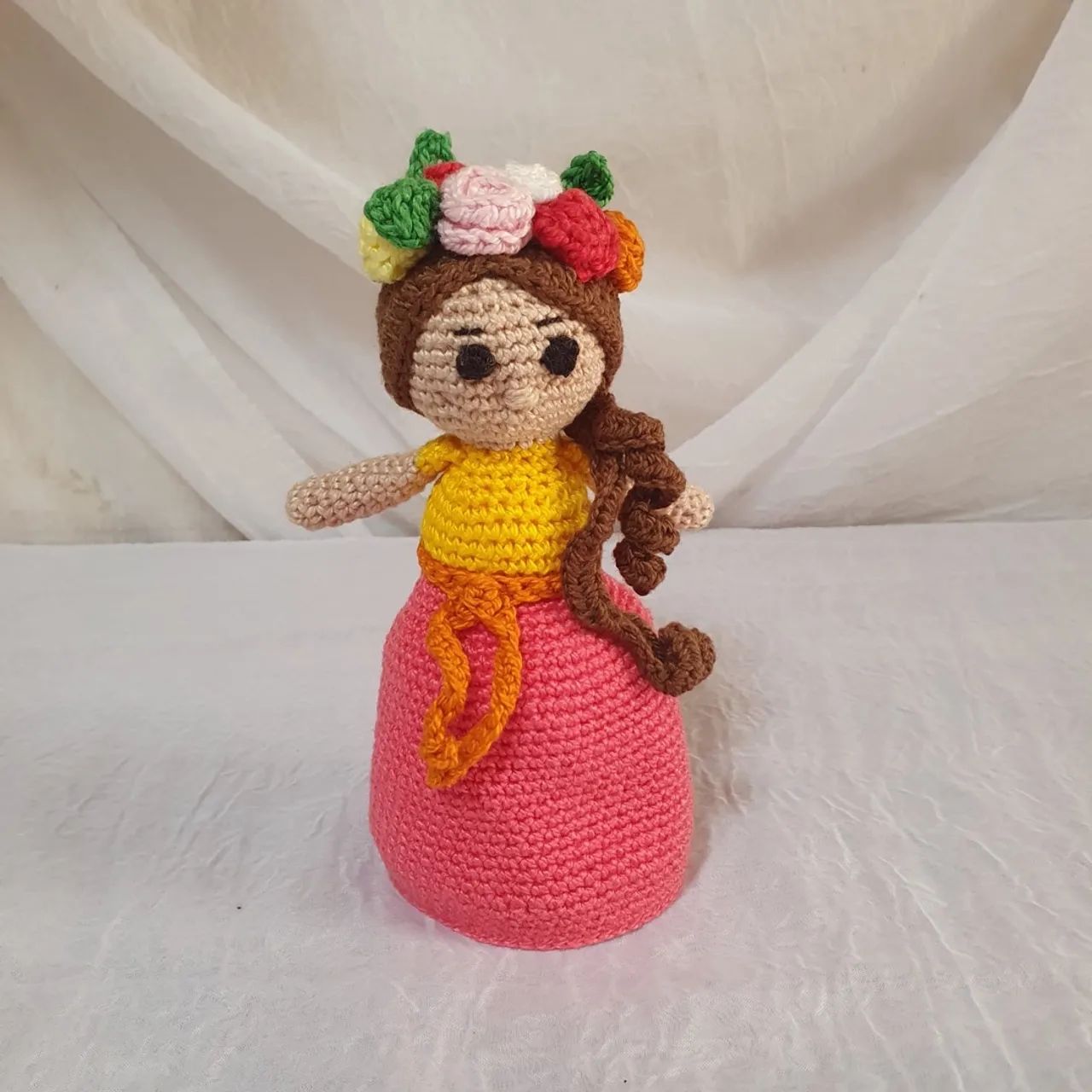 Boneca de crochê artesanal - Princesa