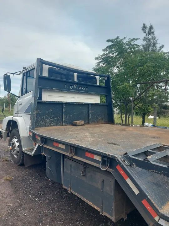 Caminhão Mercedes-Benz 1618 Plataforma - Foto 2