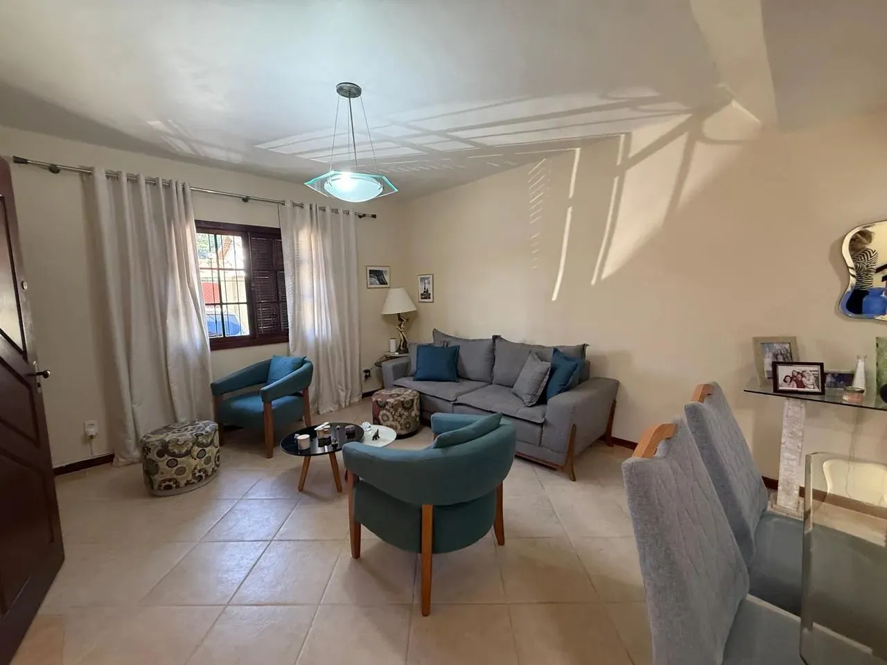 Linda Casa com 3 Quartos, Piscina e Churrasqueira em Itaipu!